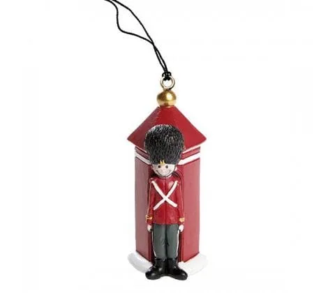 Danish guardsman with sentry box, 7.5 cm