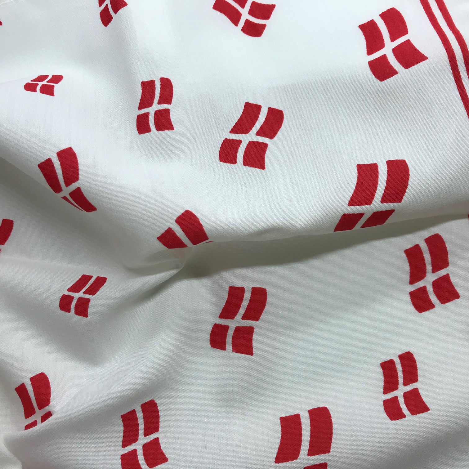 Stofdug med flag 140 x 230cm Stofdug med flag 140 x 230cm